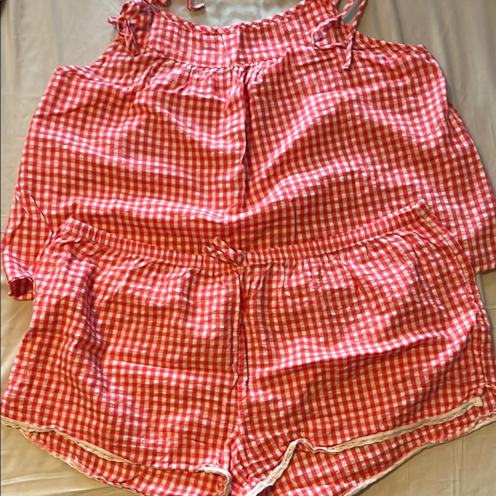 Aerie lounge set